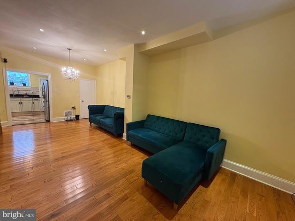 2251 S Hemberger Street, Philadelphia PA 19145