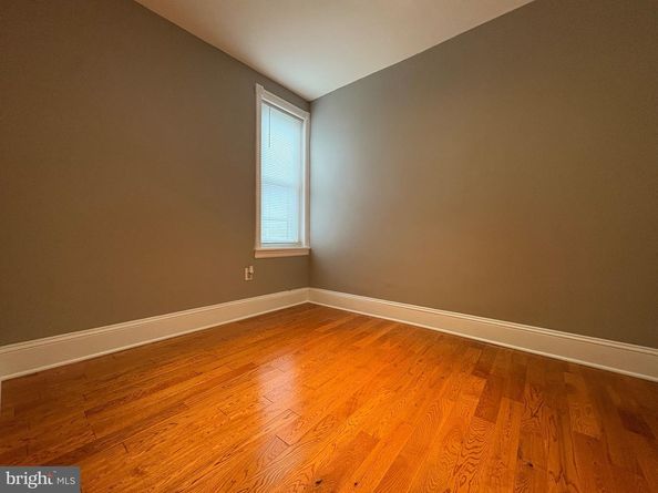 2251 S Hemberger Street, Philadelphia PA 19145