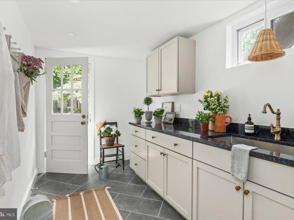 9225 Laurel Oak Drive, Bethesda MD 20817