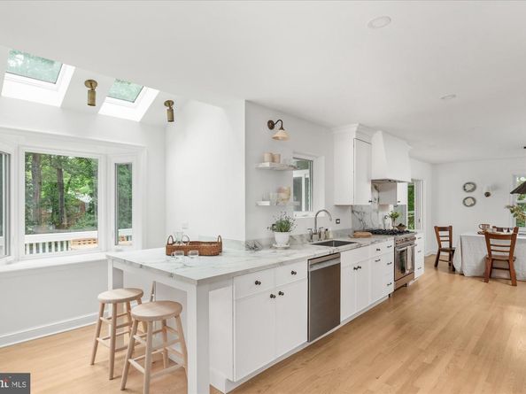 9225 Laurel Oak Drive, Bethesda MD 20817