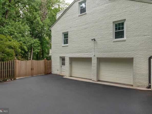 9225 Laurel Oak Drive, Bethesda MD 20817