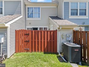 46703 Atwood Square, Sterling VA 20164