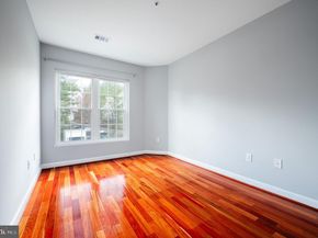 275 S Pickett Street 201, Alexandria VA 22304