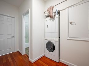 275 S Pickett Street 201, Alexandria VA 22304
