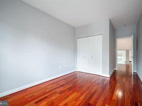 275 S Pickett Street 201, Alexandria VA 22304