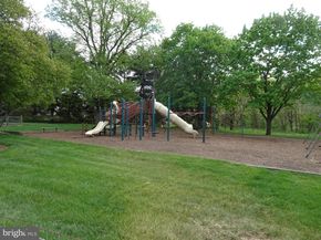 1102 Seminole Gardens, Ambler PA 19002