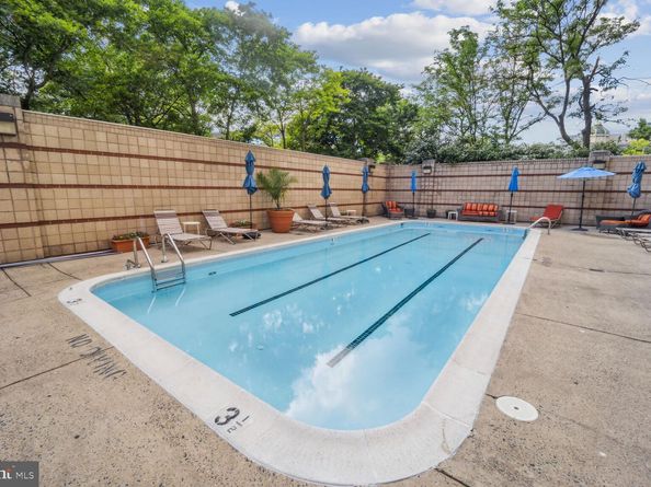 2400 Clarendon Boulevard 103, Arlington VA 22201