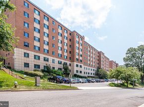 1200 S Arlington Ridge Road 305, Arlington VA 22202
