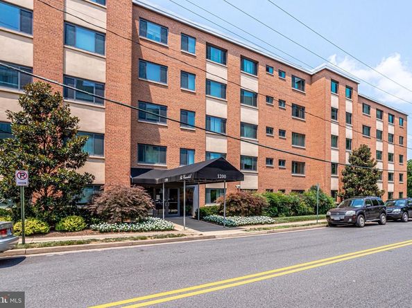 1200 S Arlington Ridge Road 305, Arlington VA 22202