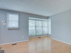 1552 Poplar Grove Drive, Reston VA 20194