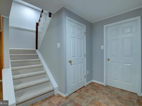 1552 Poplar Grove Drive, Reston VA 20194