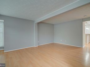 1552 Poplar Grove Drive, Reston VA 20194