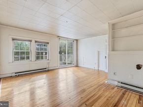 629 S Adams Street, Arlington VA 22204