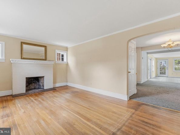 629 S Adams Street, Arlington VA 22204