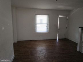 2651 S Lloyd Street, Philadelphia PA 19153