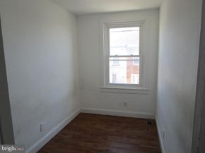 2651 S Lloyd Street, Philadelphia PA 19153