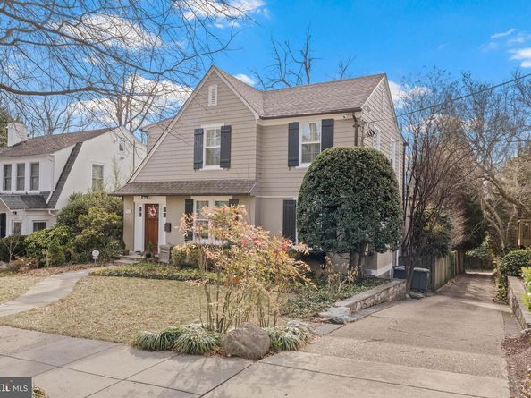 4414 Lowell Street NW, Washington DC 20016