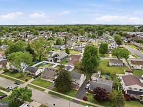 3824 Kingston Way, Bensalem PA 19020