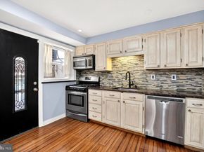 1131 S 7TH Street, Philadelphia PA 19147