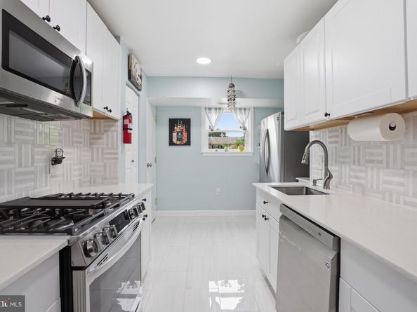 5913 Mayflower Court 101, Alexandria VA 22312