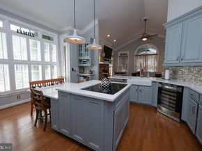 20283 Island View Court, Sterling VA 20165