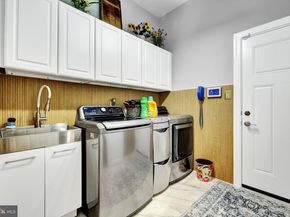 20283 Island View Court, Sterling VA 20165