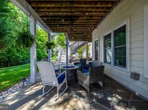 20283 Island View Court, Sterling VA 20165