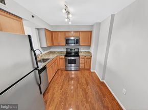 610 N West Street 407, Alexandria VA 22314