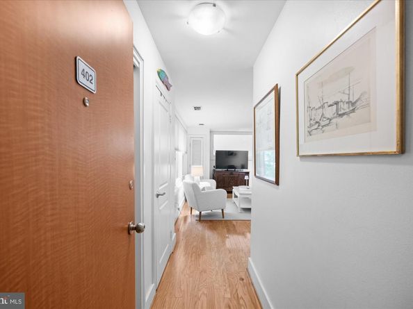 4840 Macarthur Boulevard NW 402, Washington DC 20007