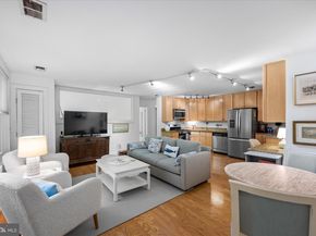 4840 Macarthur Boulevard NW 402, Washington DC 20007