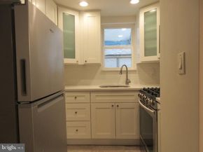 2453 Meredith Street, Philadelphia PA 19130