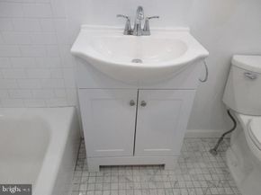 2453 Meredith Street, Philadelphia PA 19130