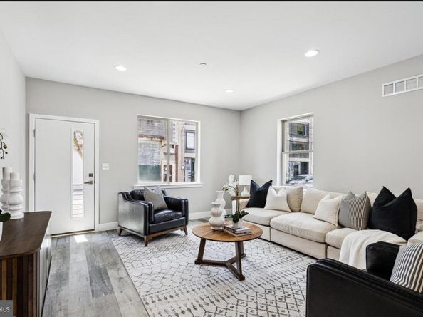 2620 Emerald Street, Philadelphia PA 19125