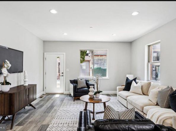 2620 Emerald Street, Philadelphia PA 19125