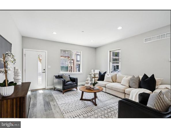 2620 Emerald Street, Philadelphia PA 19125