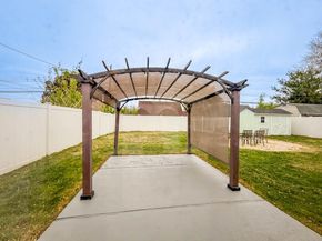 70 Huckleberry Lane, Levittown PA 19055