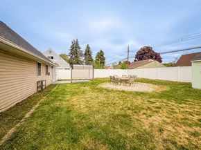 70 Huckleberry Lane, Levittown PA 19055