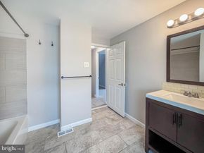 70 Huckleberry Lane, Levittown PA 19055