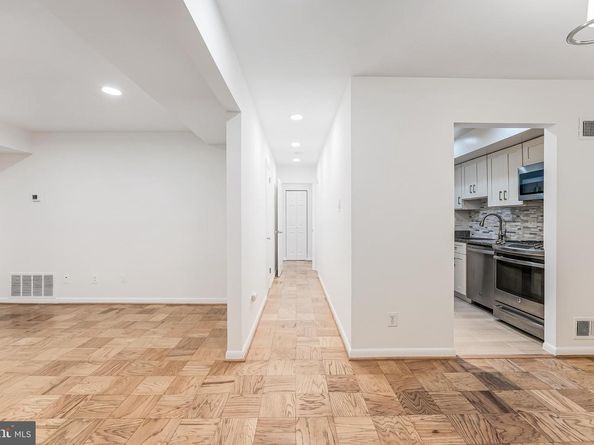 11619 Vantage Hill Road 2A, Reston VA 20190