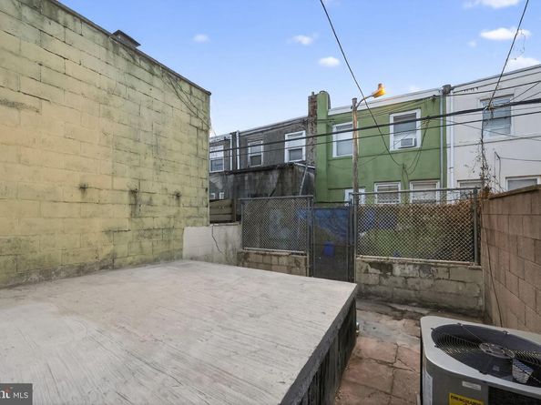 2710 S Fairhill Street, Philadelphia PA 19148