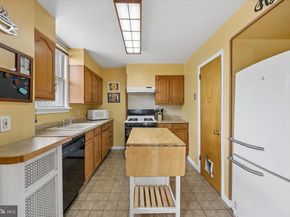7611 Central Avenue, Philadelphia PA 19111