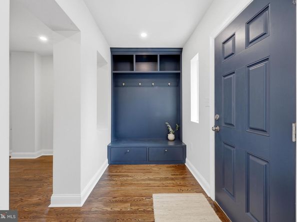 7121 Guyer Avenue, Philadelphia PA 19153