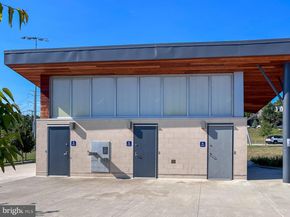2903 S Woodstock Street B, Arlington VA 22206