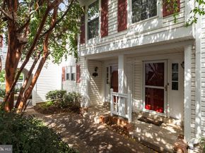 2903 S Woodstock Street B, Arlington VA 22206