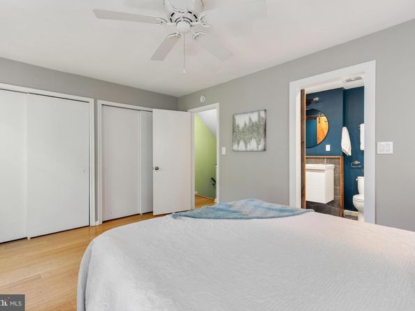 2903 S Woodstock Street B, Arlington VA 22206