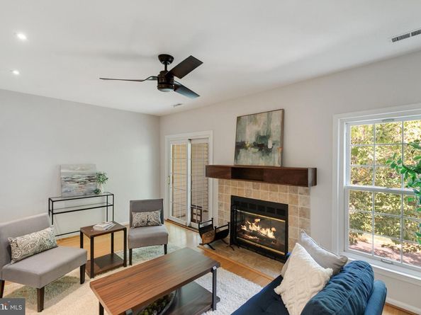 2903 S Woodstock Street B, Arlington VA 22206