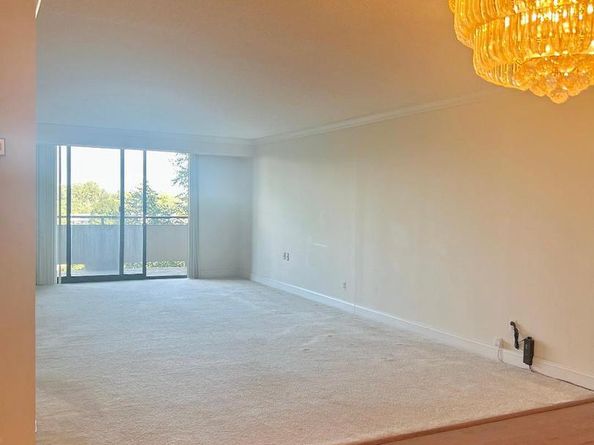 1800 Old Meadow Road 412, Mclean VA 22102