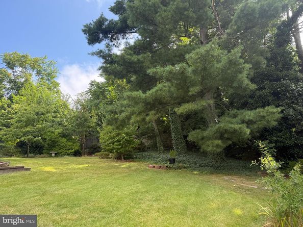 2700 Bryan Place, Alexandria VA 22302