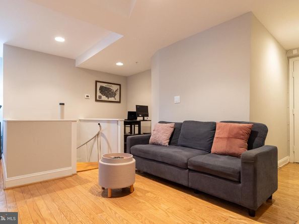 1731 Willard Street NW 102, Washington DC 20009