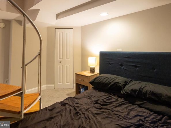 1731 Willard Street NW 102, Washington DC 20009